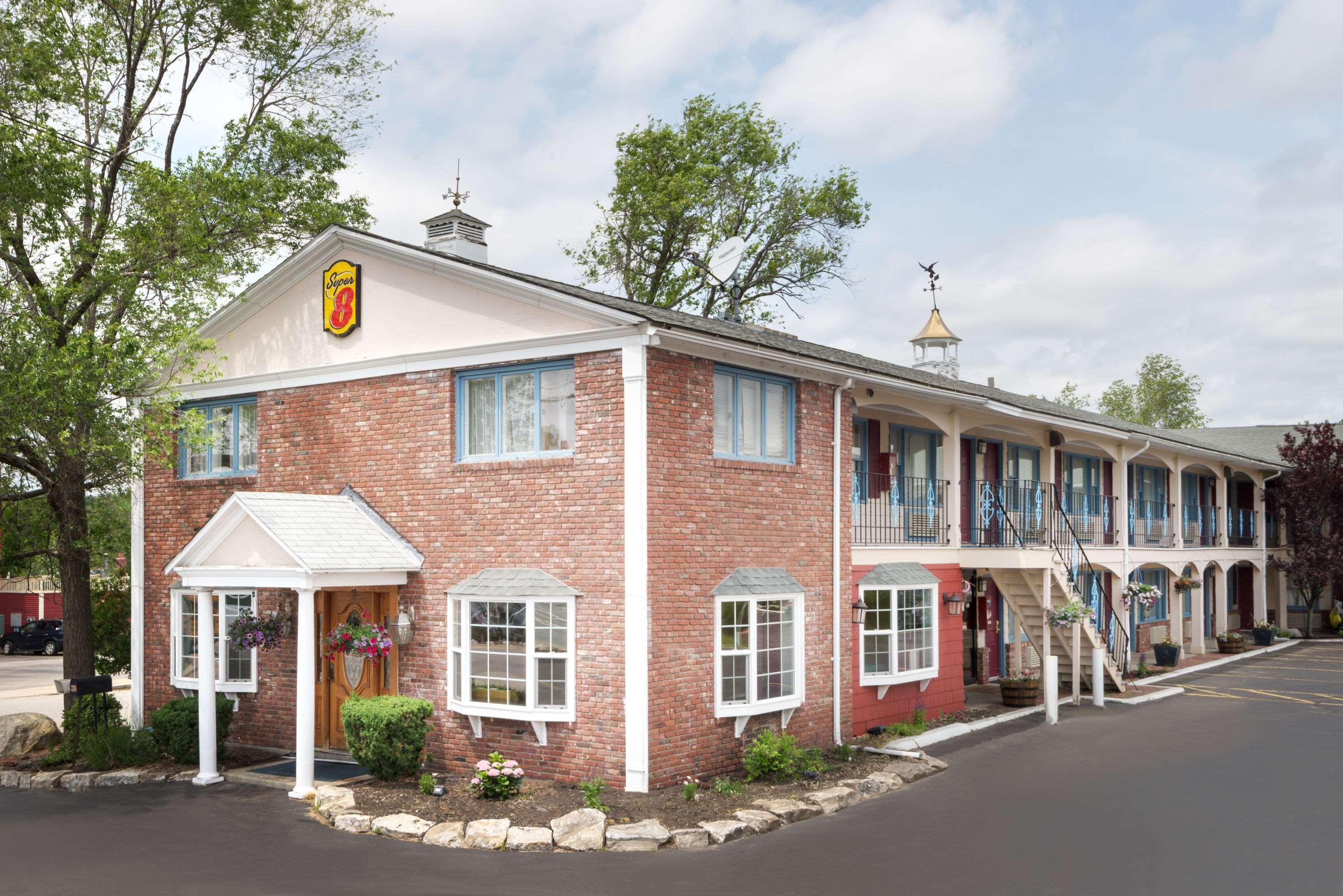 Hotel Super 8 By Wyndham Sturbridge Exterior foto