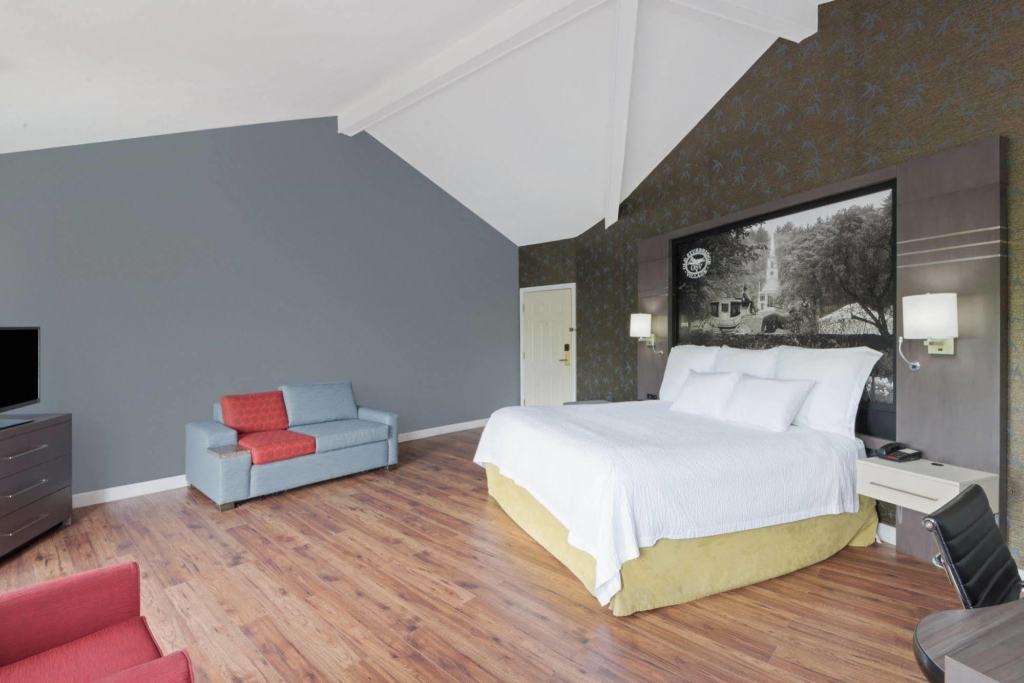Hotel Super 8 By Wyndham Sturbridge Exterior foto